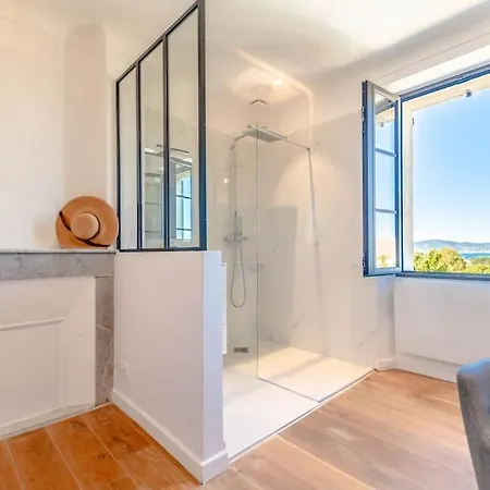 La Bastide L Authentic & Pool L Shellter Holiday home