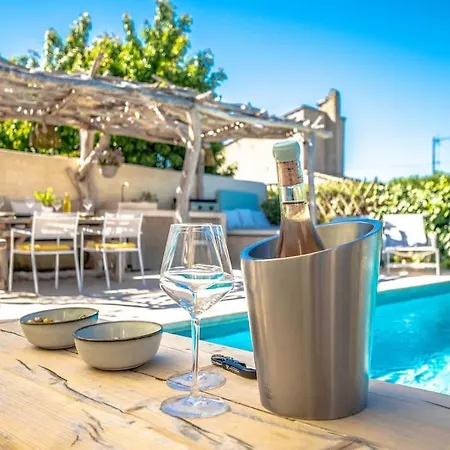 La Bastide L Authentic & Pool L Shellter